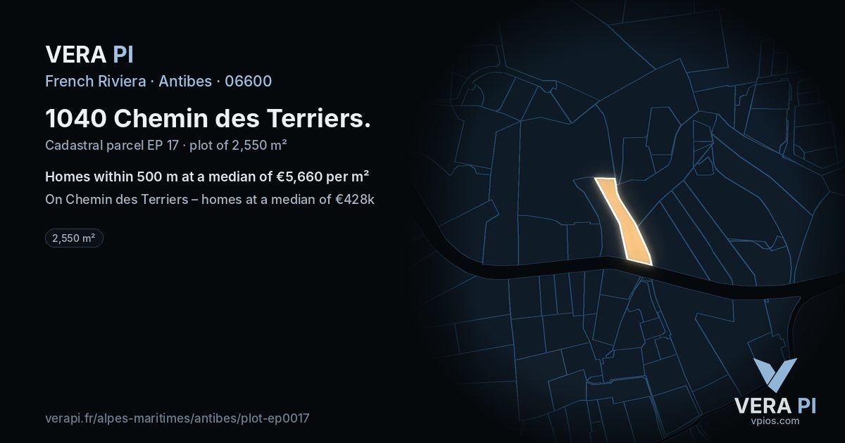 1040 Chemin des Terriers, Antibes at night – the plot lit, the parcels around coloured by the prices near them