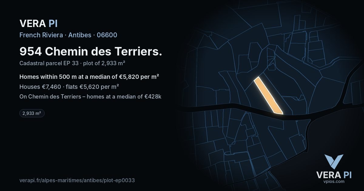 954 Chemin des Terriers, Antibes at night – the plot lit, the parcels around coloured by the prices near them