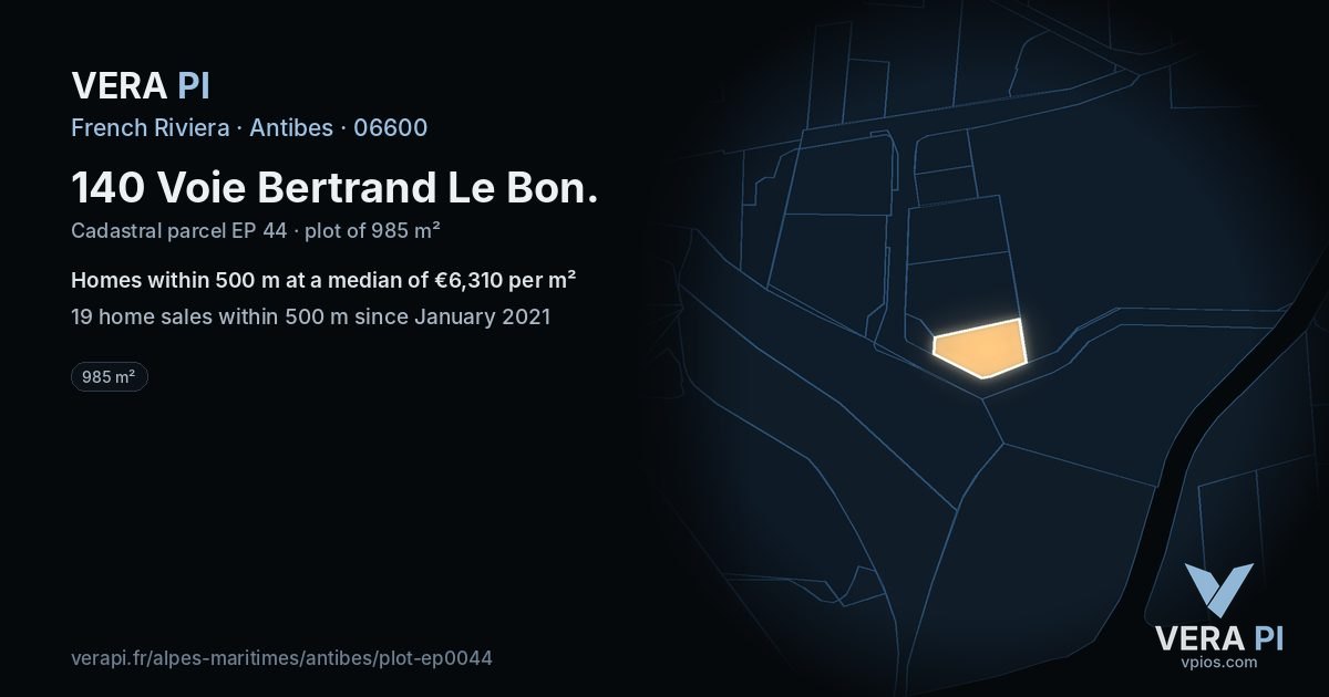 140 Voie Bertrand Le Bon, Antibes at night – the plot lit, the parcels around coloured by the prices near them