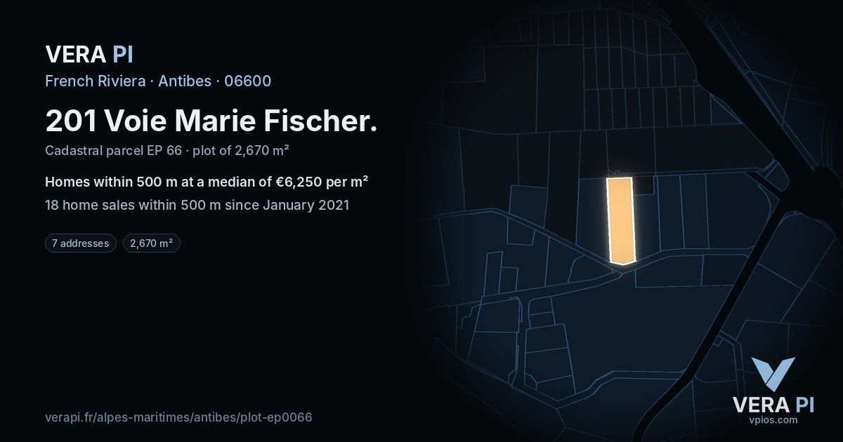 201 Voie Marie Fischer, Antibes at night – the plot lit, the parcels around coloured by the prices near them