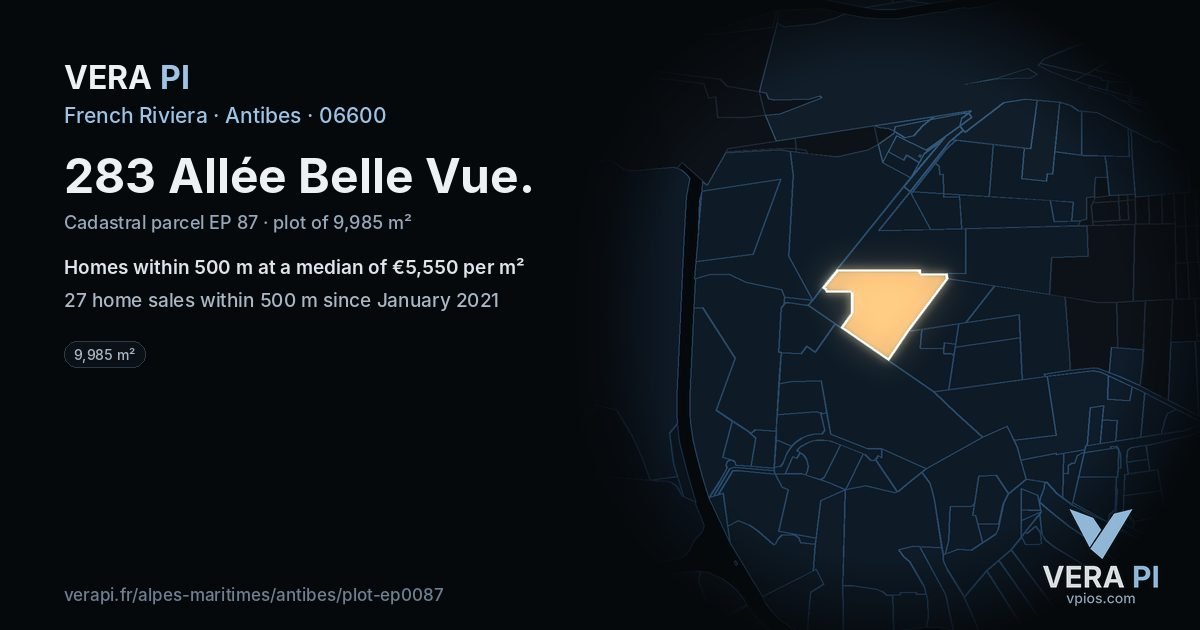 283 Allée Belle Vue, Antibes at night – the plot lit, the parcels around coloured by the prices near them