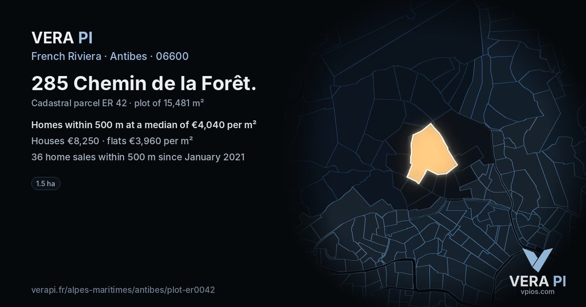 285 Chemin de la Forêt, Antibes at night – the plot lit, the parcels around coloured by the prices near them