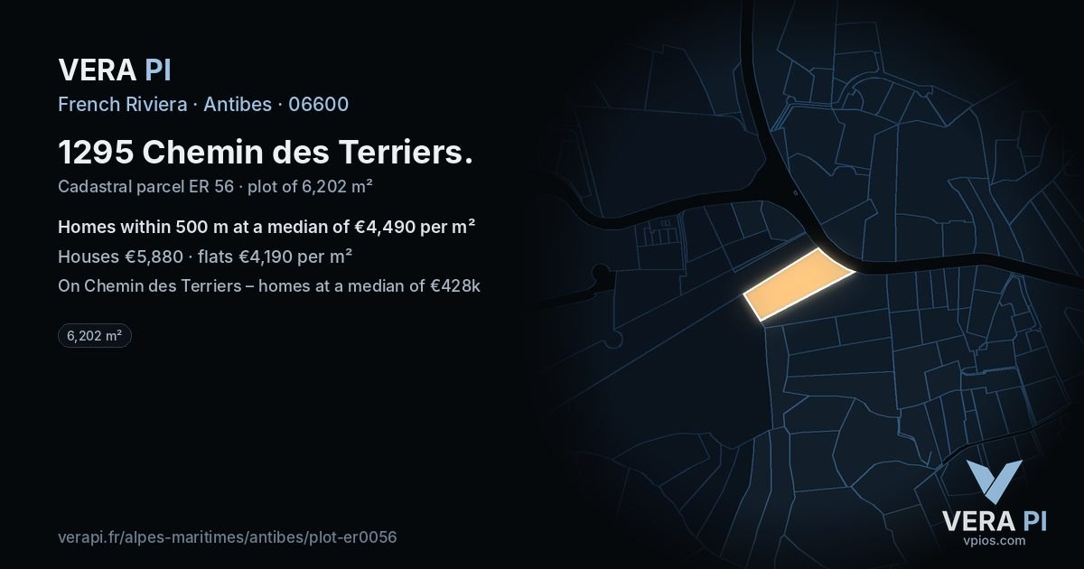 1295 Chemin des Terriers, Antibes at night – the plot lit, the parcels around coloured by the prices near them
