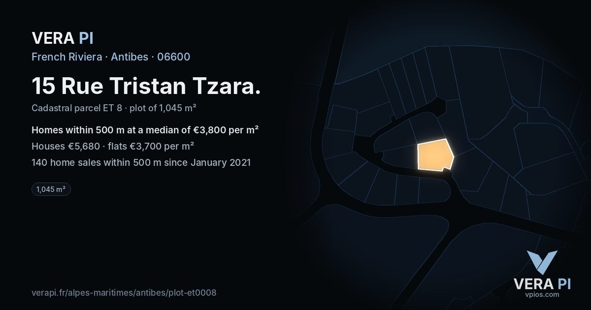 15 Rue Tristan Tzara, Antibes at night – the plot lit, the parcels around coloured by the prices near them