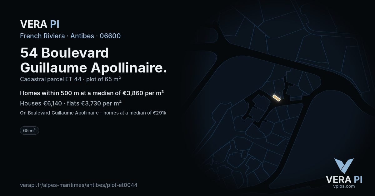 54 Boulevard Guillaume Apollinaire, Antibes at night – the plot lit, the parcels around coloured by the prices near them