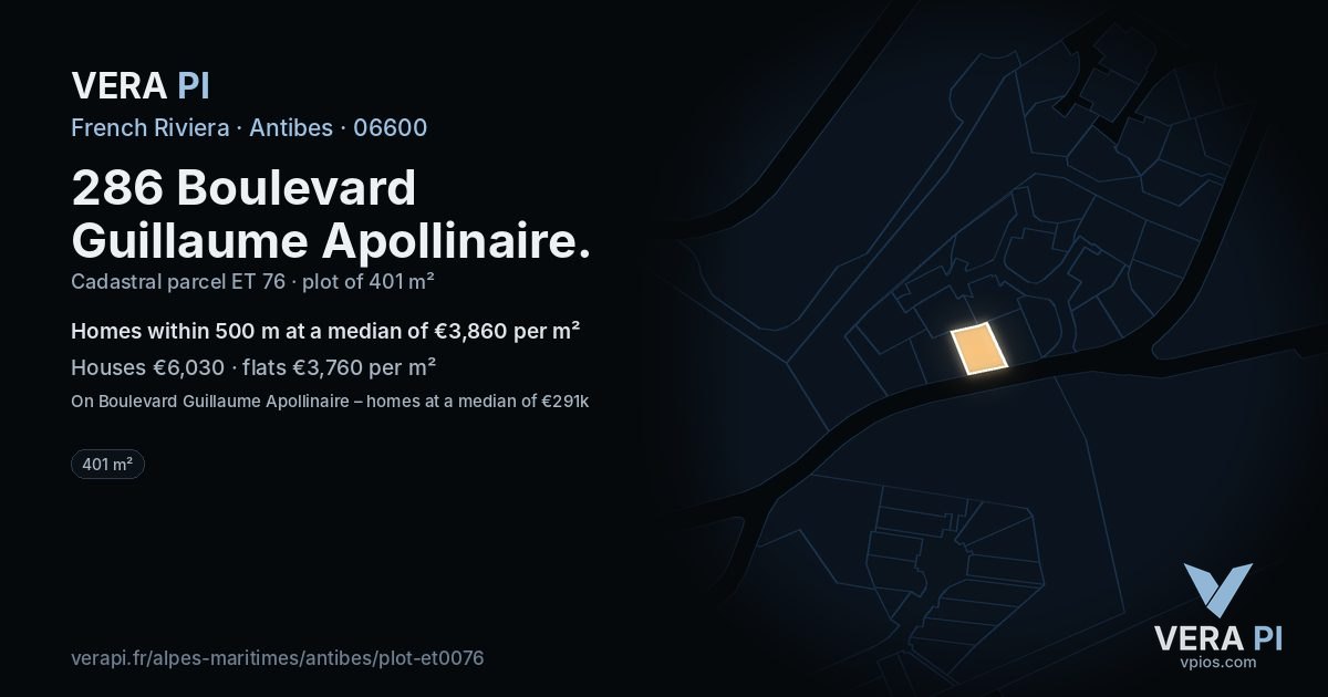 286 Boulevard Guillaume Apollinaire, Antibes at night – the plot lit, the parcels around coloured by the prices near them