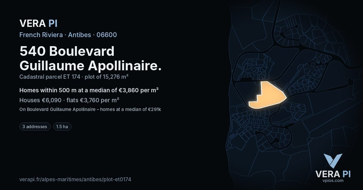 540 Boulevard Guillaume Apollinaire, Antibes at night – the plot lit, the parcels around coloured by the prices near them