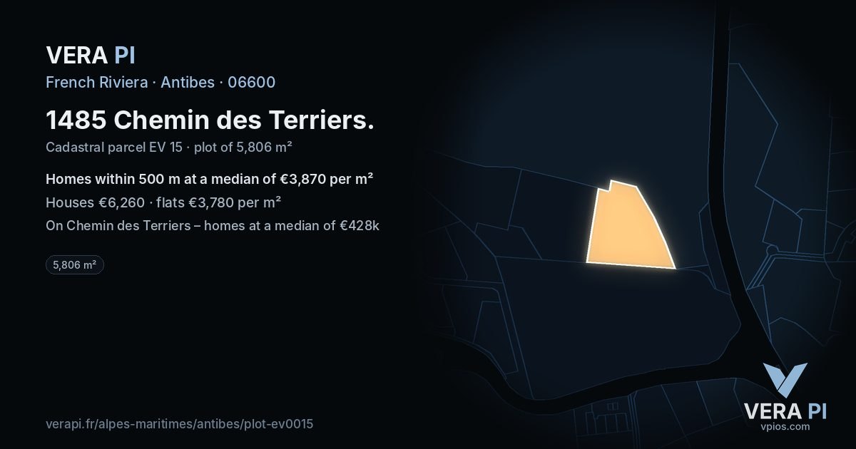 1485 Chemin des Terriers, Antibes at night – the plot lit, the parcels around coloured by the prices near them