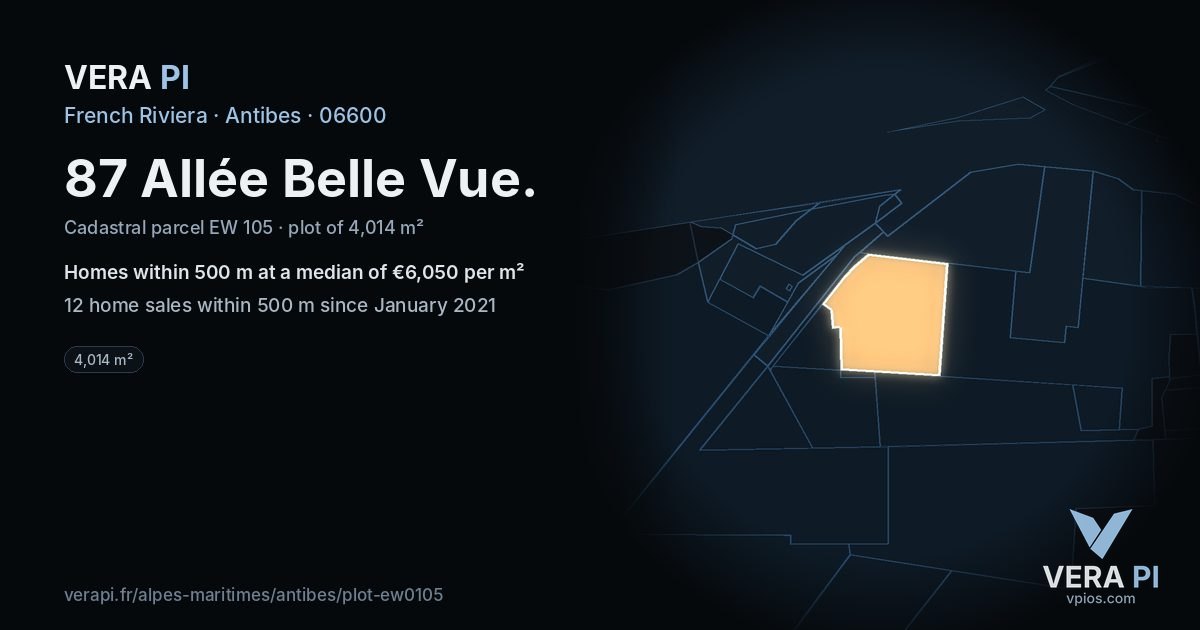 87 Allée Belle Vue, Antibes at night – the plot lit, the parcels around coloured by the prices near them