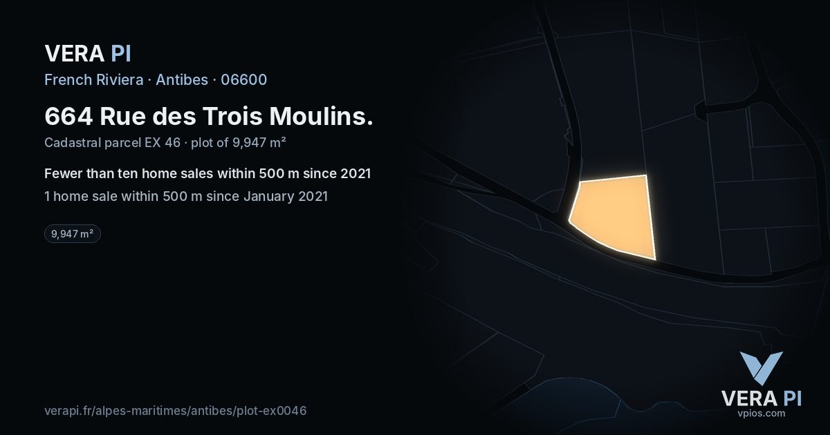 664 Rue des Trois Moulins, Antibes at night – the plot lit, the parcels around coloured by the prices near them