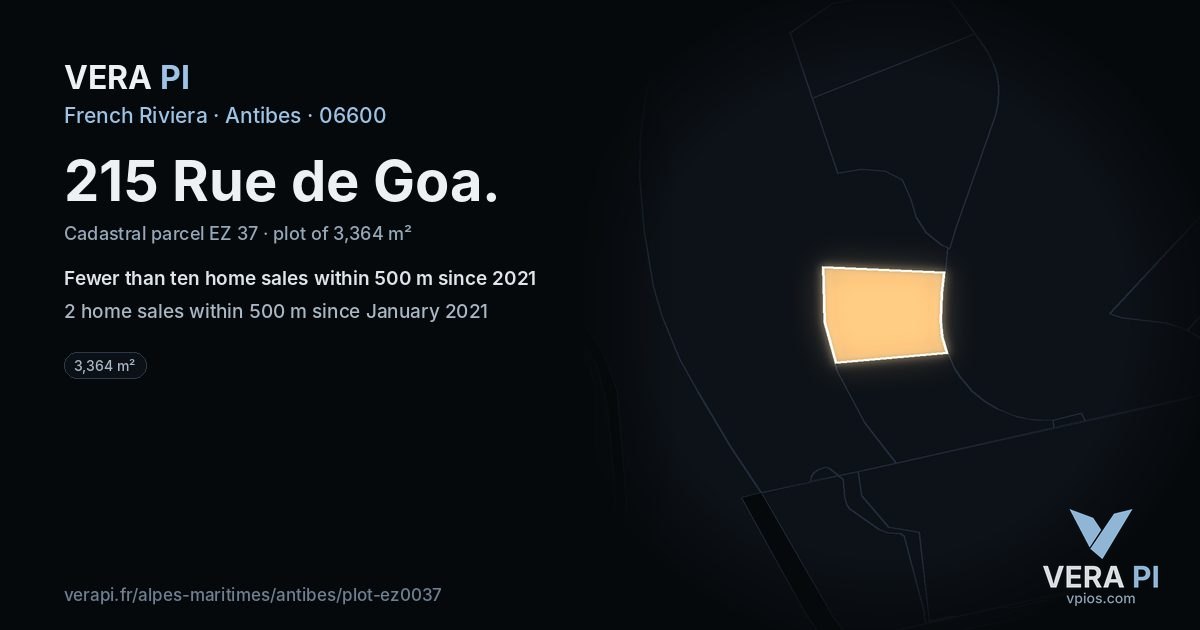215 Rue de Goa, Antibes at night – the plot lit, the parcels around coloured by the prices near them