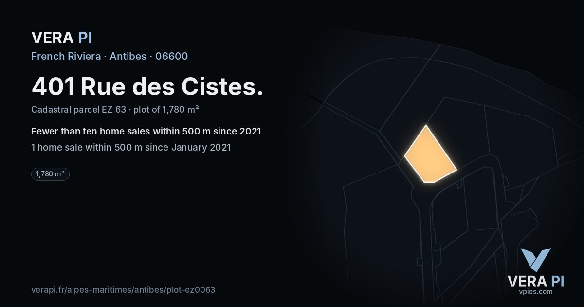 401 Rue des Cistes, Antibes at night – the plot lit, the parcels around coloured by the prices near them