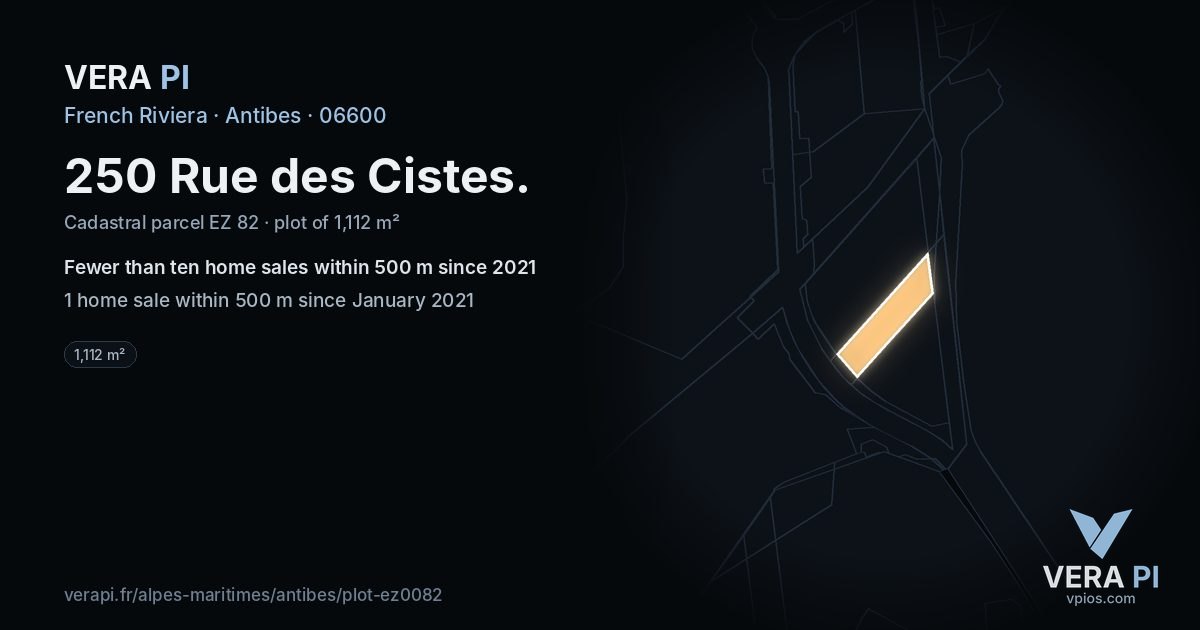 250 Rue des Cistes, Antibes at night – the plot lit, the parcels around coloured by the prices near them