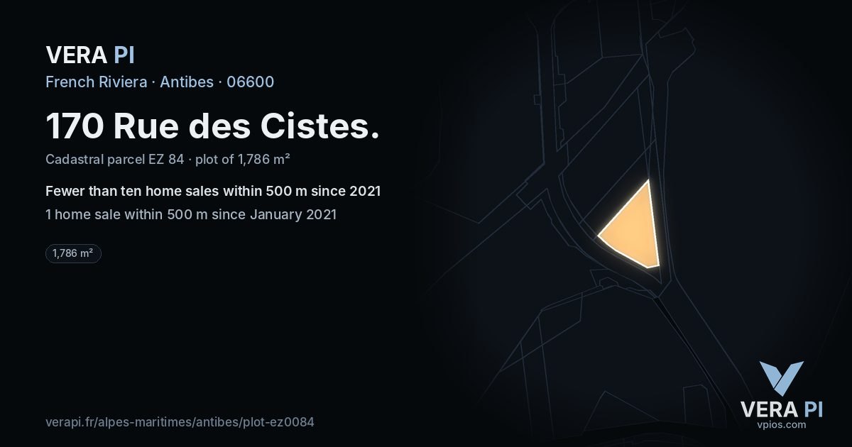 170 Rue des Cistes, Antibes at night – the plot lit, the parcels around coloured by the prices near them