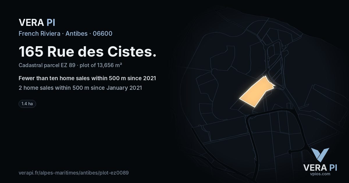 165 Rue des Cistes, Antibes at night – the plot lit, the parcels around coloured by the prices near them