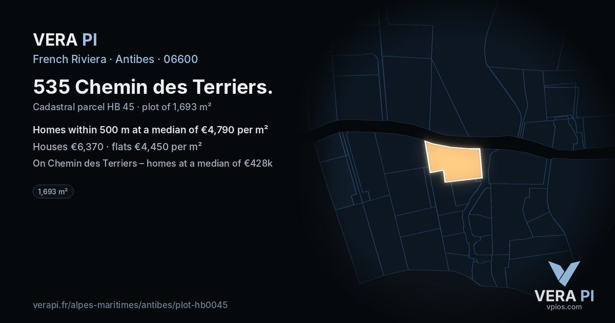 535 Chemin des Terriers, Antibes at night – the plot lit, the parcels around coloured by the prices near them
