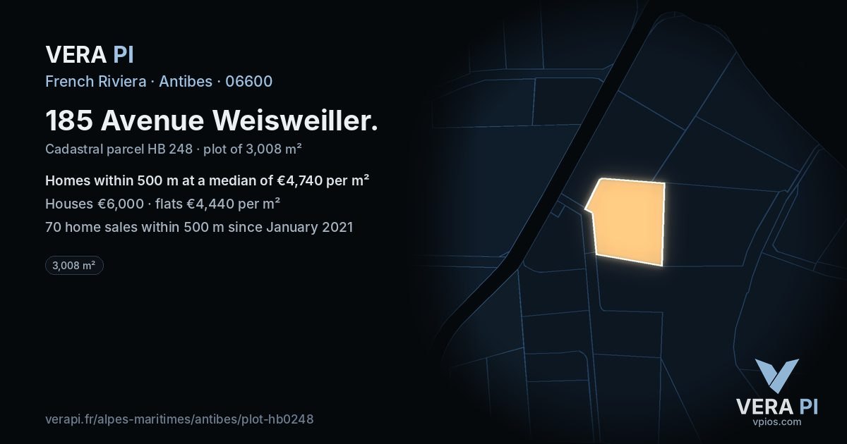 185 Avenue Weisweiller, Antibes at night – the plot lit, the parcels around coloured by the prices near them