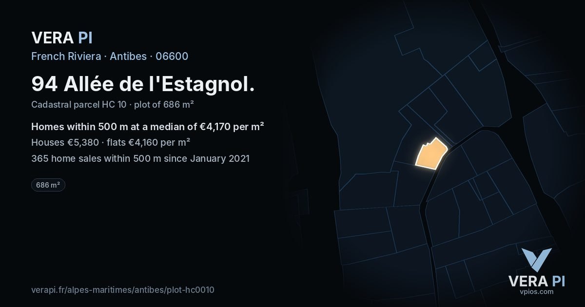 94 Allée de l'Estagnol, Antibes at night – the plot lit, the parcels around coloured by the prices near them