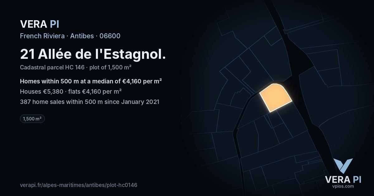 21 Allée de l'Estagnol, Antibes at night – the plot lit, the parcels around coloured by the prices near them