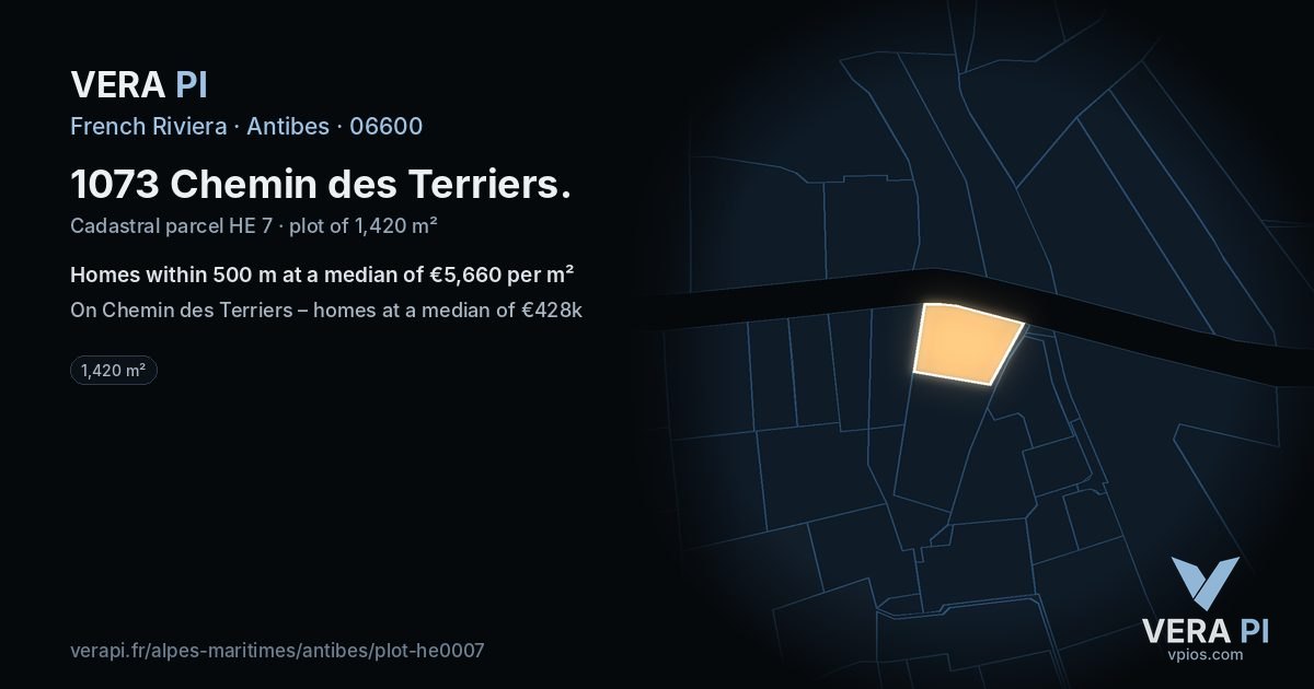 1073 Chemin des Terriers, Antibes at night – the plot lit, the parcels around coloured by the prices near them