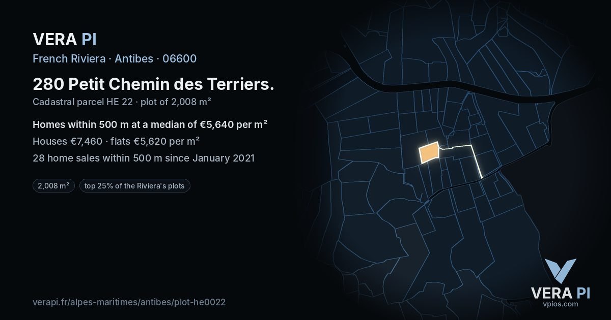 280 Petit Chemin des Terriers, Antibes at night – the plot lit, the parcels around coloured by the prices near them