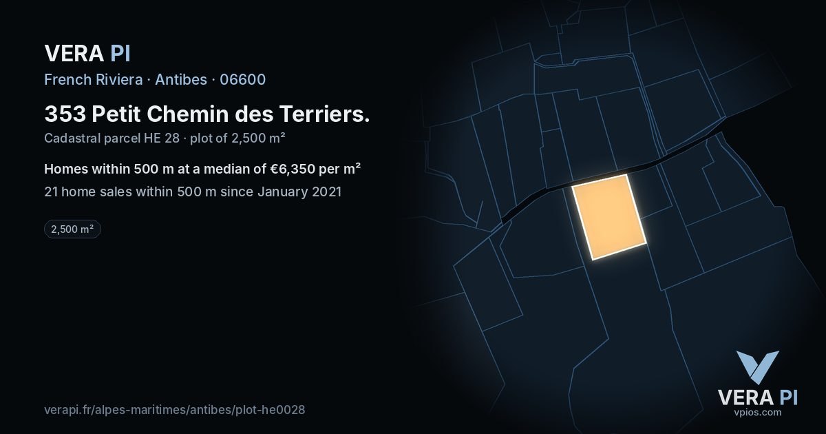 353 Petit Chemin des Terriers, Antibes at night – the plot lit, the parcels around coloured by the prices near them