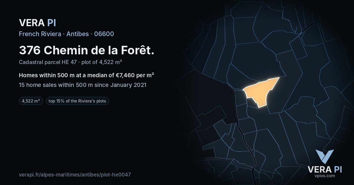 376 Chemin de la Forêt, Antibes at night – the plot lit, the parcels around coloured by the prices near them