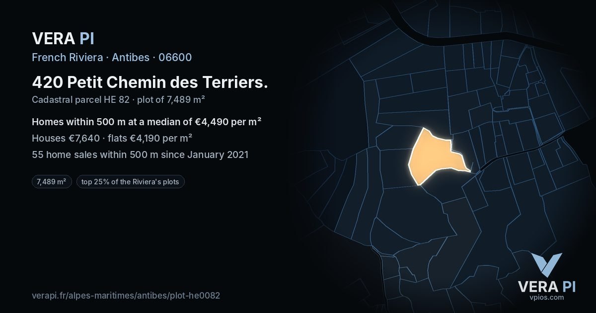 420 Petit Chemin des Terriers, Antibes at night – the plot lit, the parcels around coloured by the prices near them