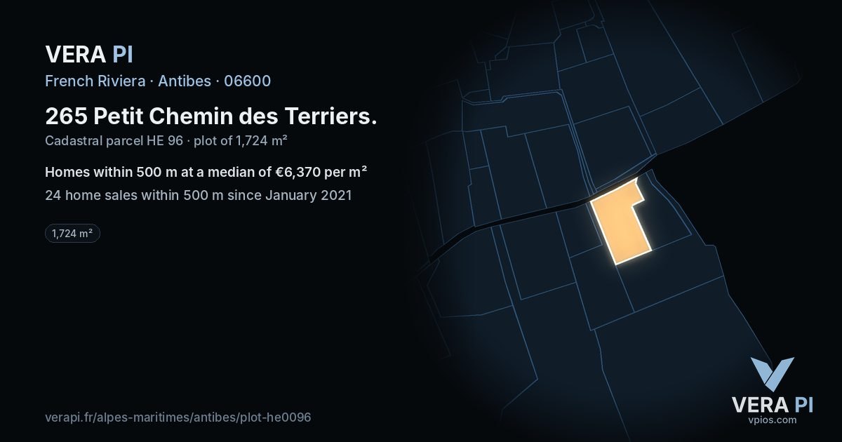 265 Petit Chemin des Terriers, Antibes at night – the plot lit, the parcels around coloured by the prices near them