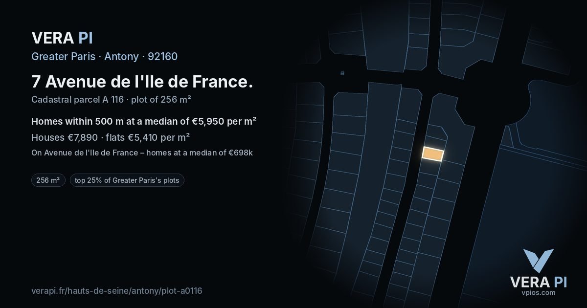 7 Avenue de l'Ile de France, Antony at night – the plot lit, the parcels around coloured by the prices near them