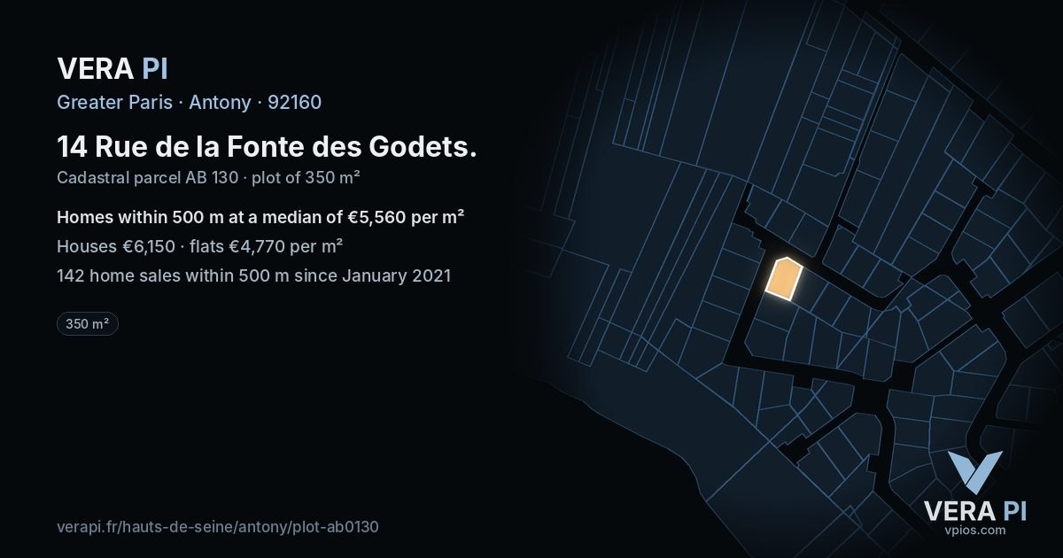 14 Rue de la Fonte des Godets, Antony at night – the plot lit, the parcels around coloured by the prices near them