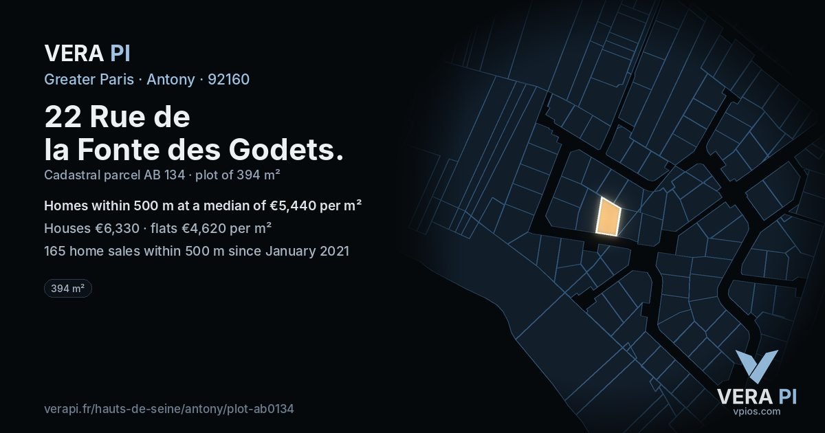 22 Rue de la Fonte des Godets, Antony at night – the plot lit, the parcels around coloured by the prices near them