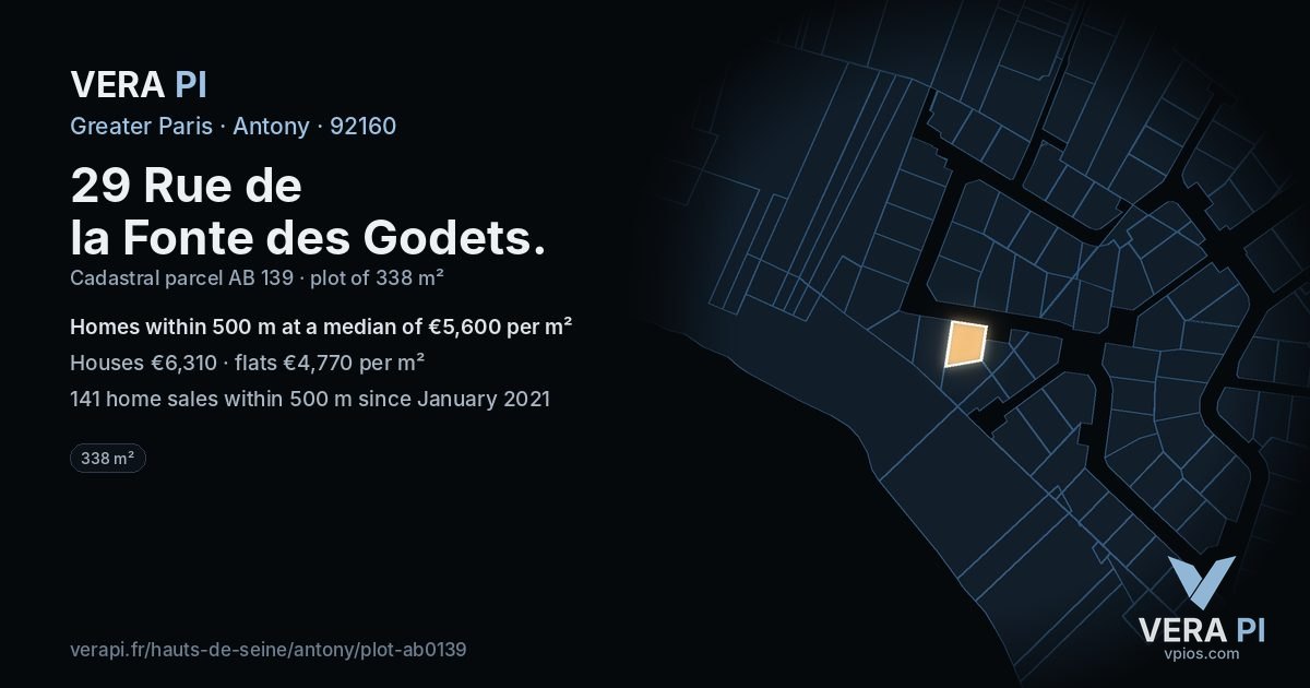 29 Rue de la Fonte des Godets, Antony at night – the plot lit, the parcels around coloured by the prices near them