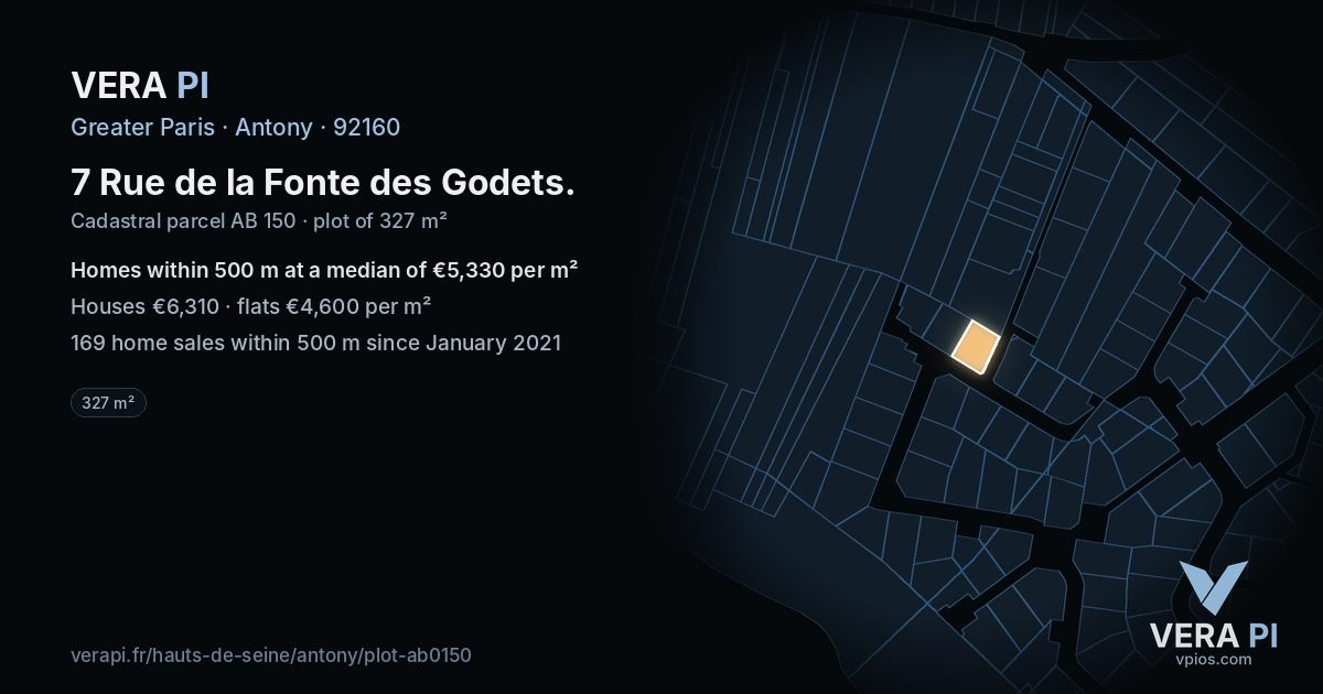7 Rue de la Fonte des Godets, Antony at night – the plot lit, the parcels around coloured by the prices near them