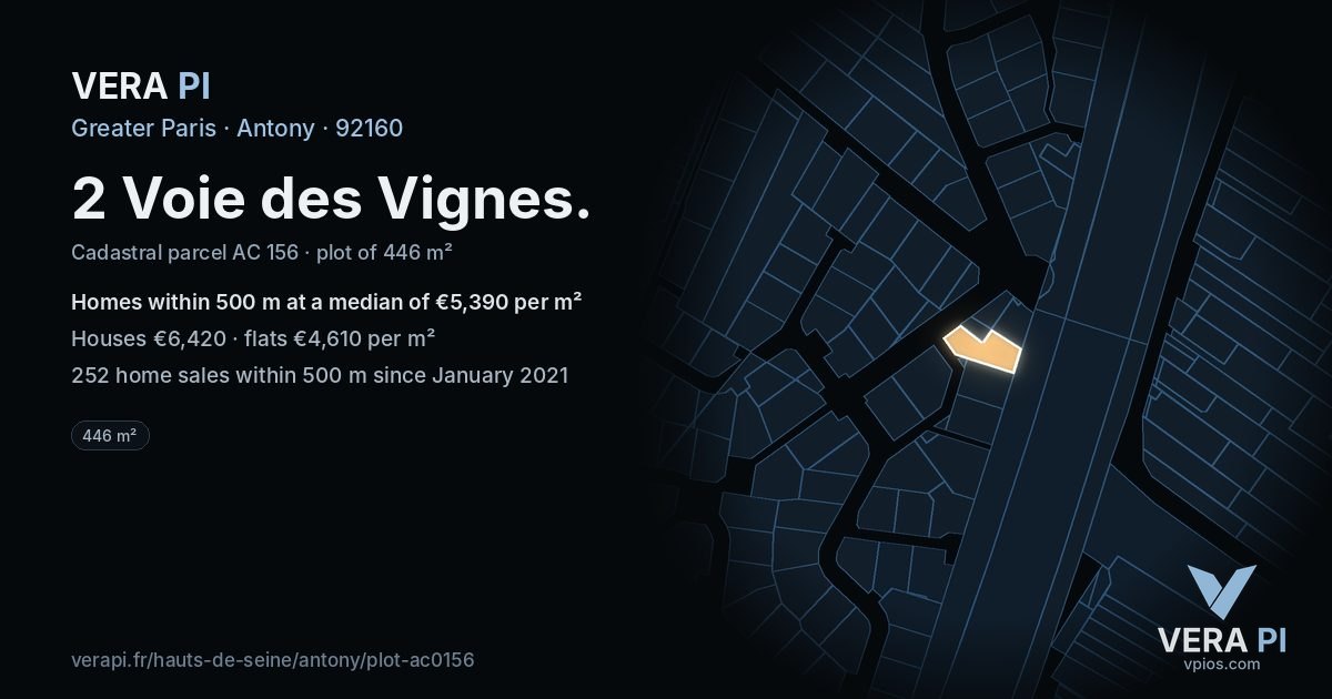 2 Voie des Vignes, Antony at night – the plot lit, the parcels around coloured by the prices near them