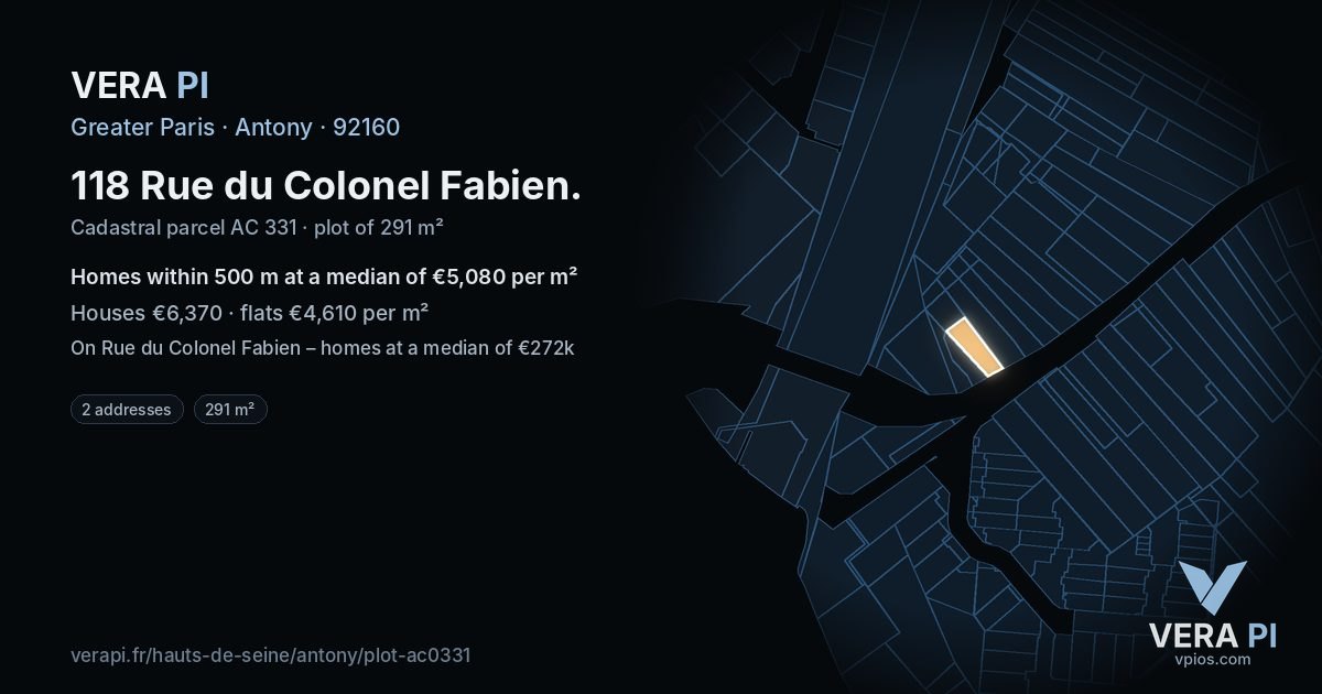 118 Rue du Colonel Fabien, Antony at night – the plot lit, the parcels around coloured by the prices near them