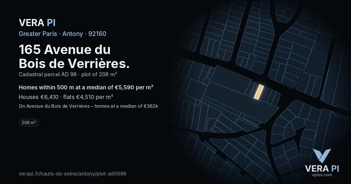 165 Avenue du Bois de Verrières, Antony at night – the plot lit, the parcels around coloured by the prices near them