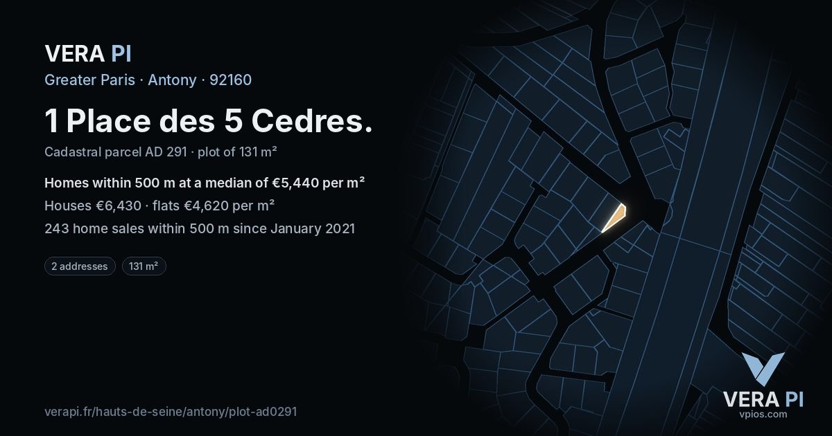 1 Place des 5 Cedres, Antony at night – the plot lit, the parcels around coloured by the prices near them