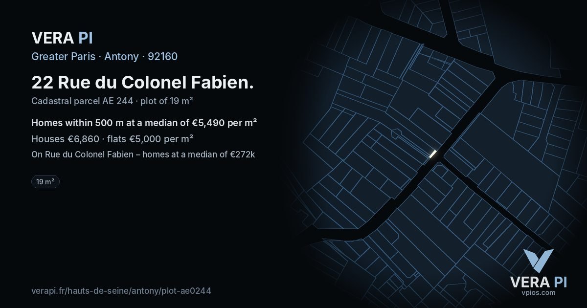 22 Rue du Colonel Fabien, Antony at night – the plot lit, the parcels around coloured by the prices near them