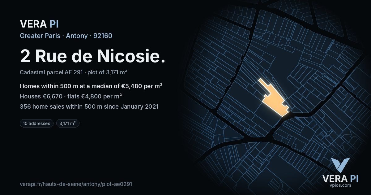 2 Rue de Nicosie, Antony at night – the plot lit, the parcels around coloured by the prices near them