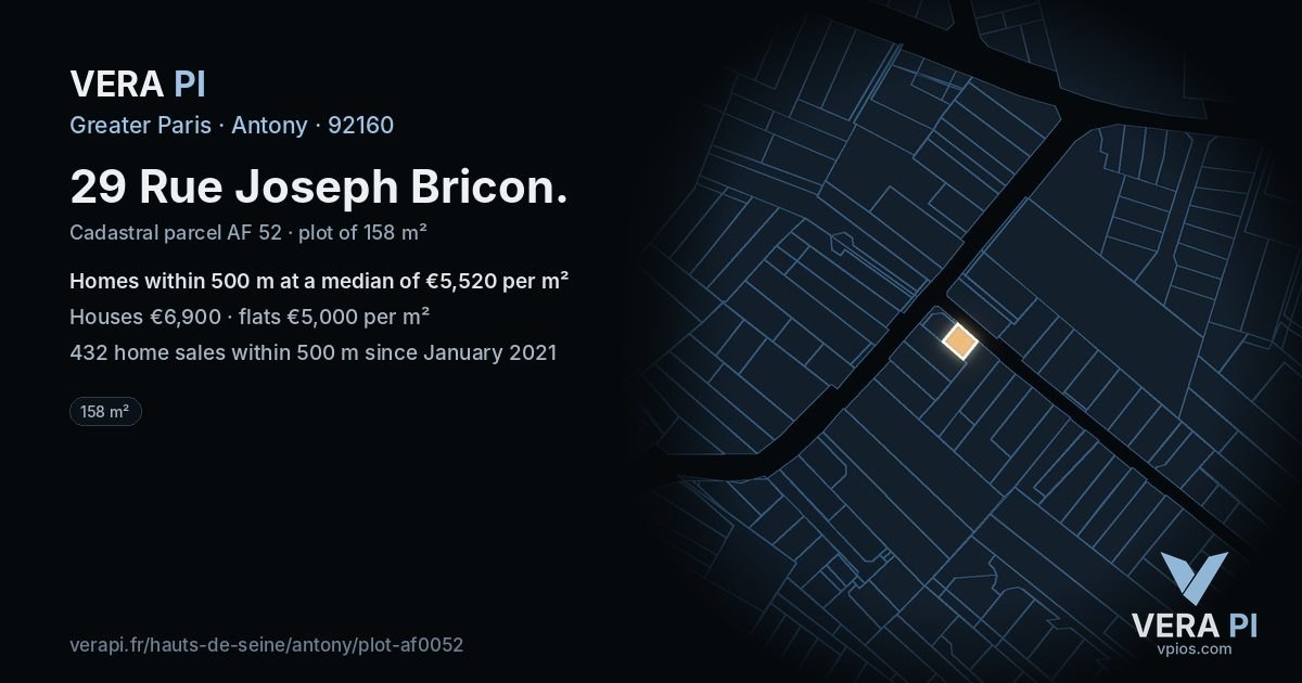29 Rue Joseph Bricon, Antony at night – the plot lit, the parcels around coloured by the prices near them