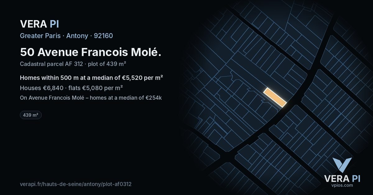 50 Avenue Francois Molé, Antony at night – the plot lit, the parcels around coloured by the prices near them