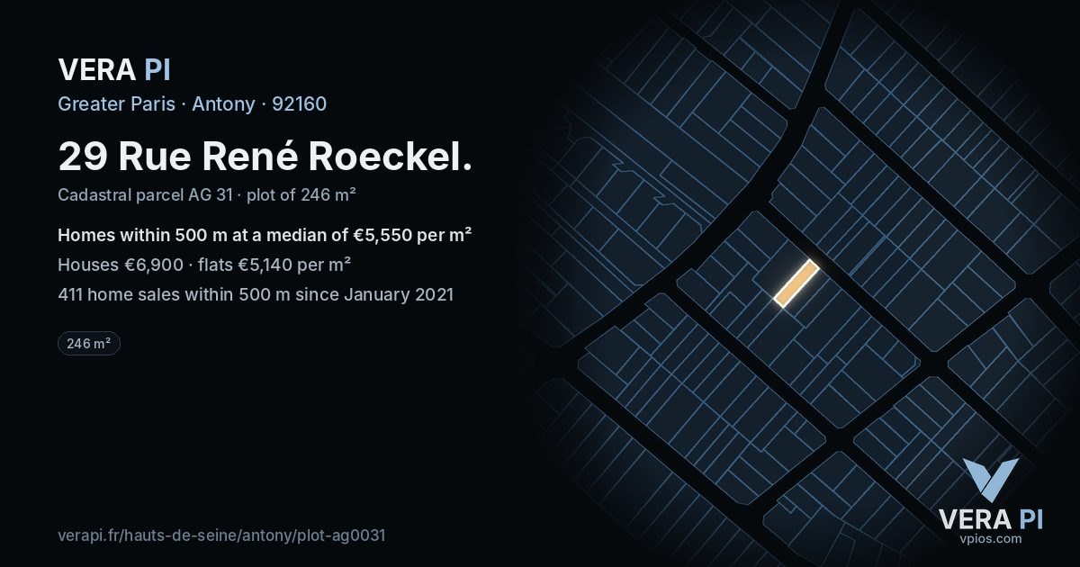 29 Rue René Roeckel, Antony at night – the plot lit, the parcels around coloured by the prices near them