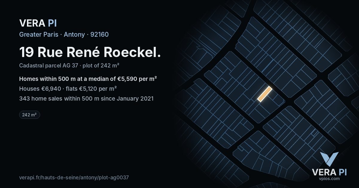 19 Rue René Roeckel, Antony at night – the plot lit, the parcels around coloured by the prices near them