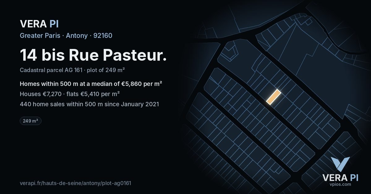 14 bis Rue Pasteur, Antony at night – the plot lit, the parcels around coloured by the prices near them