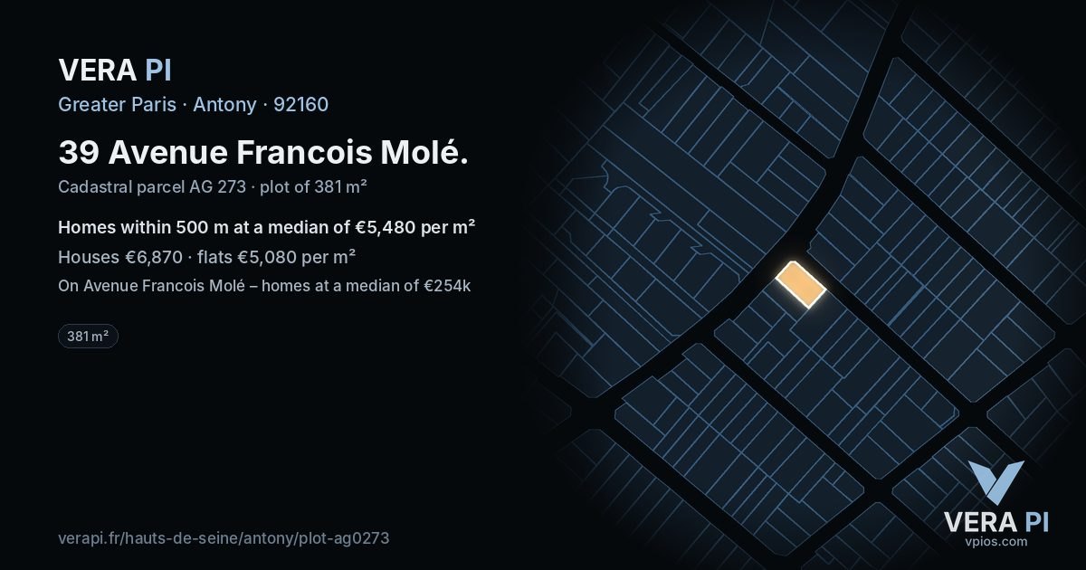39 Avenue Francois Molé, Antony at night – the plot lit, the parcels around coloured by the prices near them