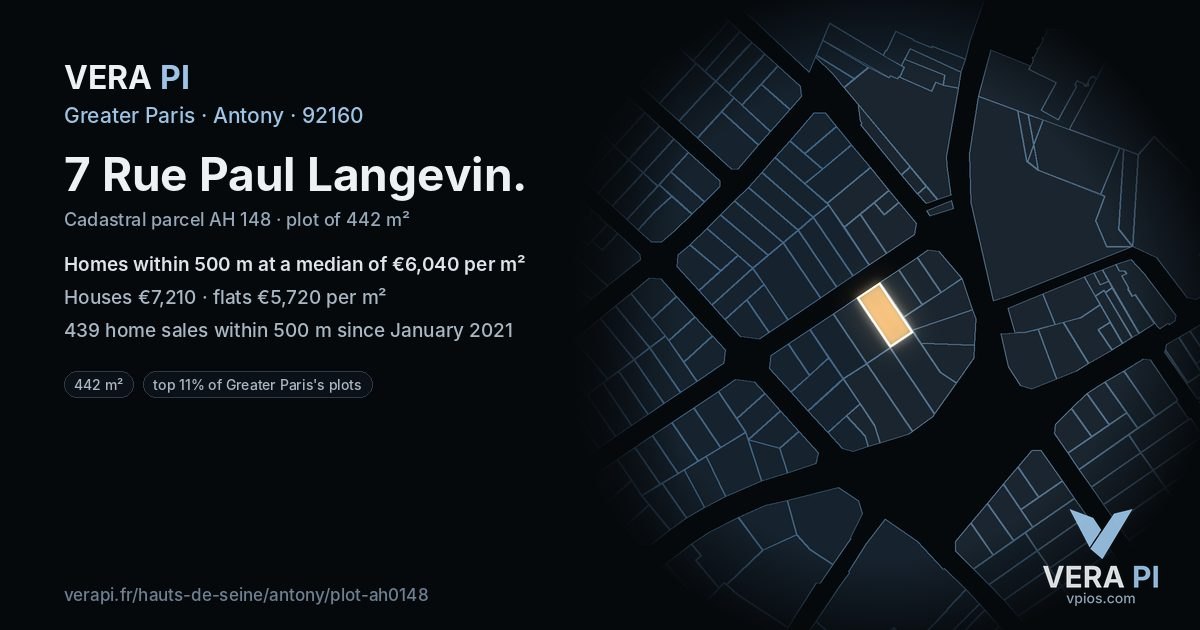 7 Rue Paul Langevin, Antony at night – the plot lit, the parcels around coloured by the prices near them