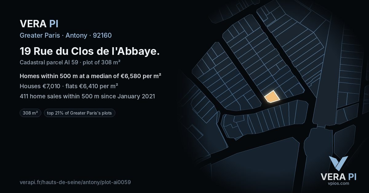 19 Rue du Clos de l'Abbaye, Antony at night – the plot lit, the parcels around coloured by the prices near them