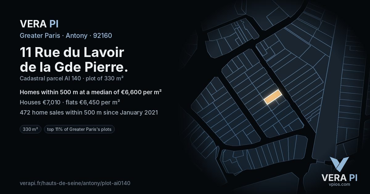 11 Rue du Lavoir de la Gde Pierre, Antony at night – the plot lit, the parcels around coloured by the prices near them