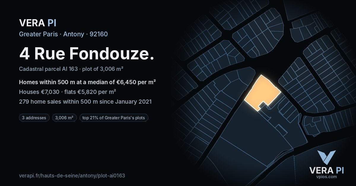 4 Rue Fondouze, Antony at night – the plot lit, the parcels around coloured by the prices near them
